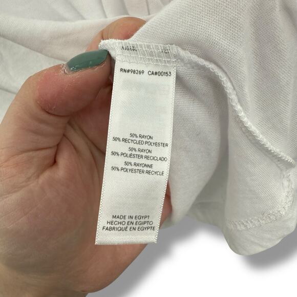 Alternative White T-Shirt Size Large Short Sleeve V-Neck Lightweight EUC - Picture 5 of 5